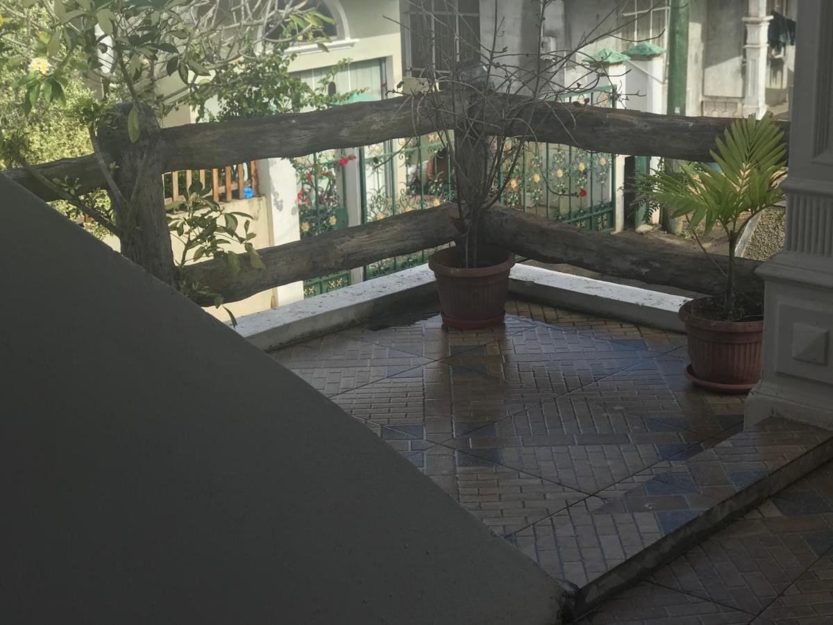 Bed and Breakfast The Rustic Terre Rouge  Esterno foto